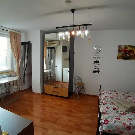 Апартаменти Piata Amzei Old Town Бухарест