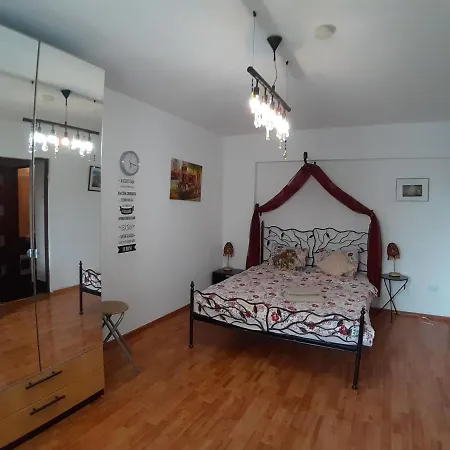 Piata Amzei Old Town בוקרשט