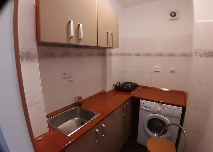 Piata Amzei Old Town * Bucureşti